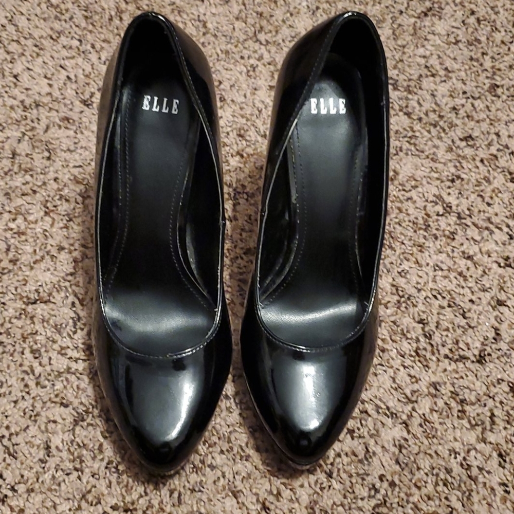 Elle High heel shoes